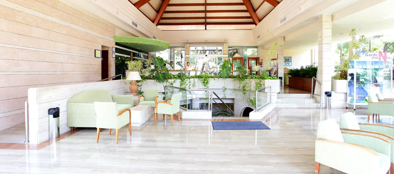 Aparthotel Green Garden 卡拉纳雅达